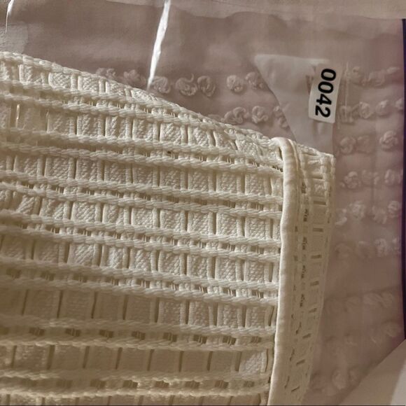 Cupcakes and Cashmere Matilda' Lacey Eyelet Dress deep V crocheted white dress - Picture 7 of 8